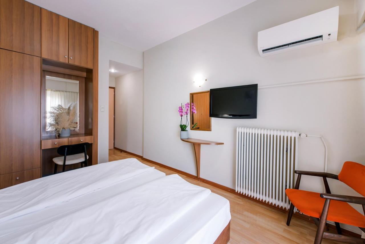 Hotel Cronos อาร์ตา ภายนอก รูปภาพ