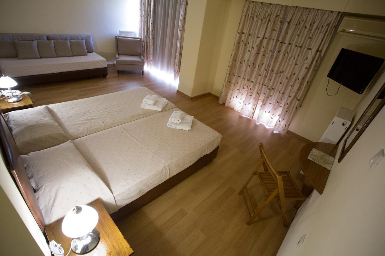 Hotel Cronos อาร์ตา ภายนอก รูปภาพ