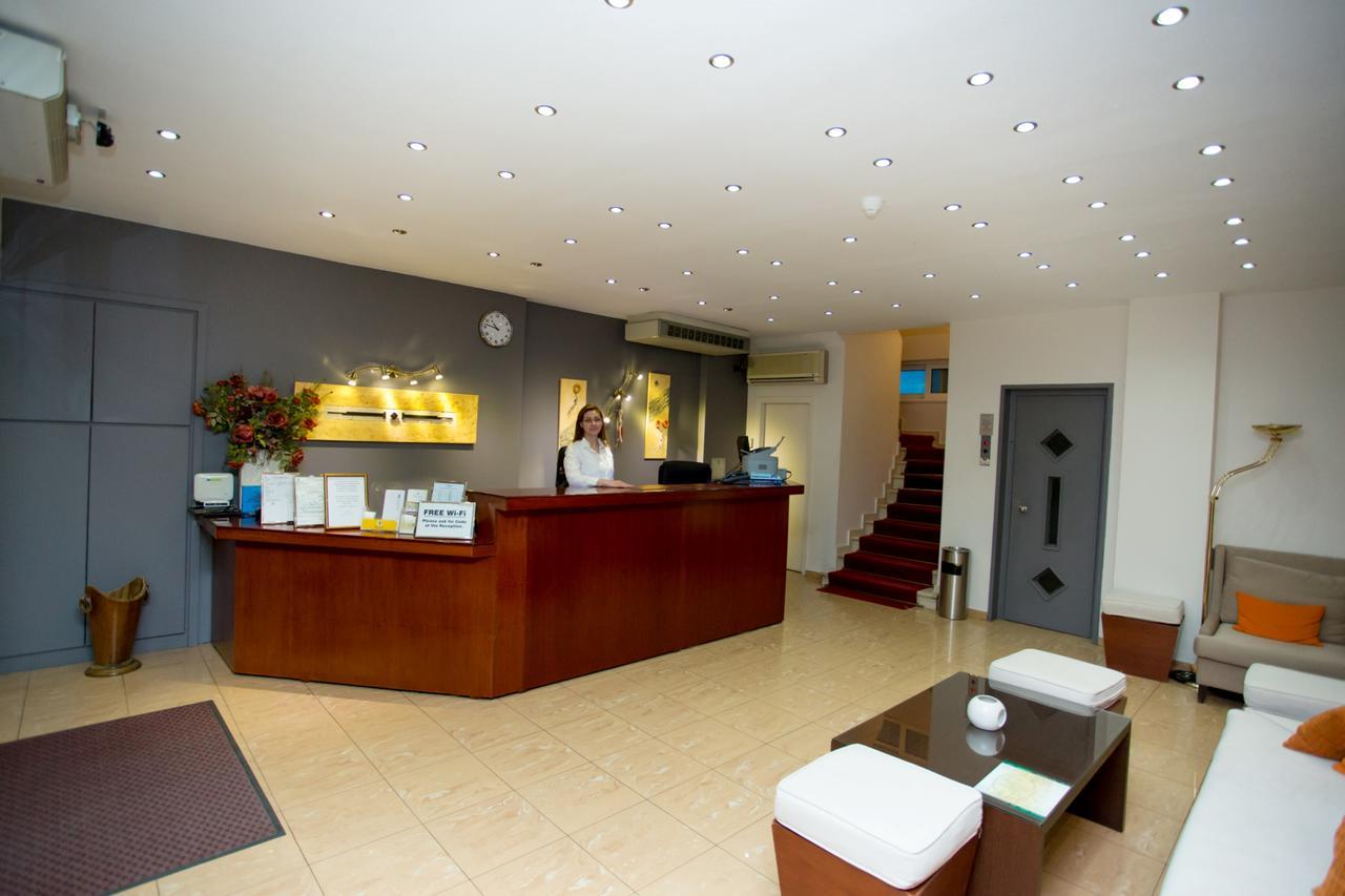 Hotel Cronos อาร์ตา ภายนอก รูปภาพ